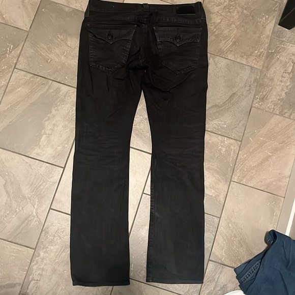 Authentic True Religion Ricky W/Flaps relaxed straight jeans. Mens size US31. - Picture 3 of 8